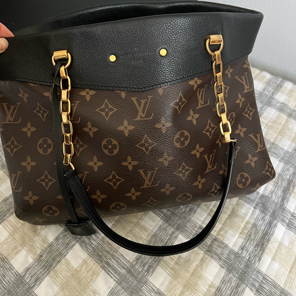 Louis Vuitton bag - Picture 2 of 9